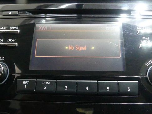 Used 2017 Nissan Rogue S AWD/4WD image 38