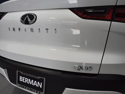 Used 2025 INFINITI QX55 Essential AWD/4WD image 12