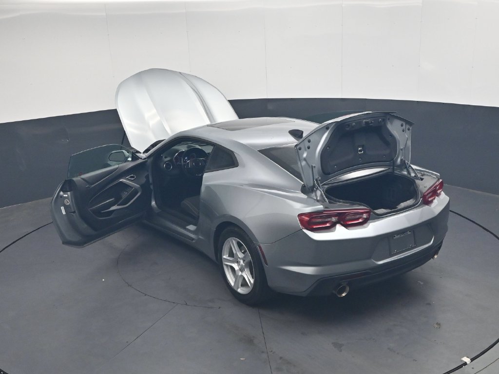 Used 2023 Chevrolet Camaro LT RWD image 41