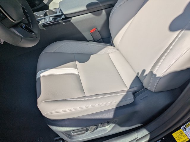 New 2026 Toyota Camry SE w/ Convenience Package AWD/4WD image 15