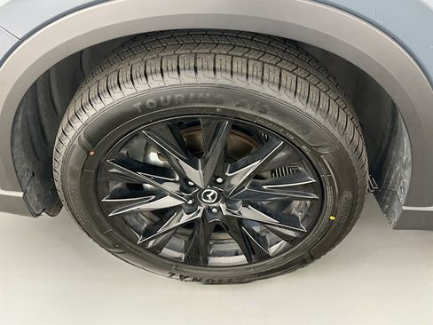 Used 2025 MAZDA CX-5 Carbon Edition image 11