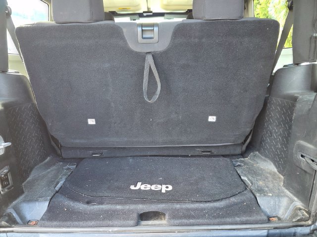Used 2013 Jeep Wrangler Sport AWD/4WD image 10