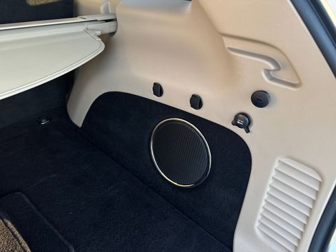 Used 2019 Jeep Grand Cherokee Limited w/ Luxury Group II image 31