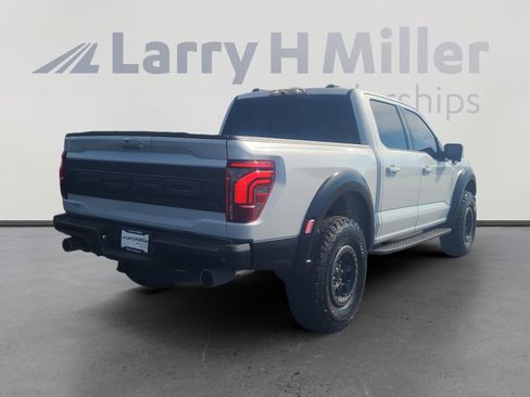Used 2025 Ford F150 Raptor AWD/4WD image 5