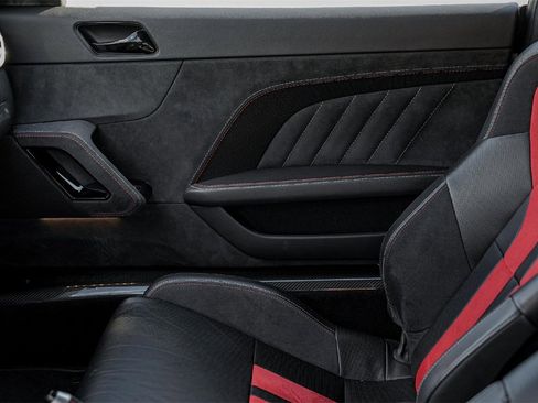 Used 2021 Lotus Evora image 19