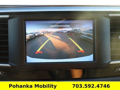 Used 2024 Chrysler Voyager LX FWD image 18