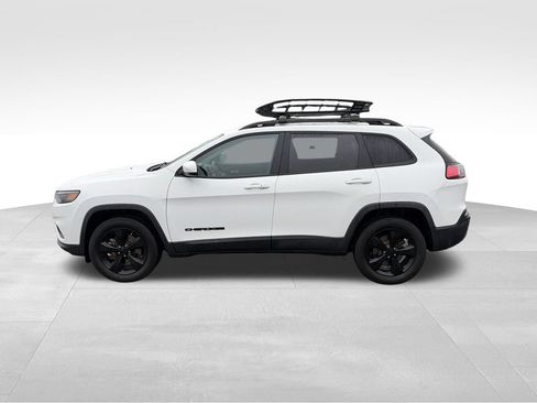Used 2020 Jeep Cherokee Latitude Plus AWD/4WD image 2
