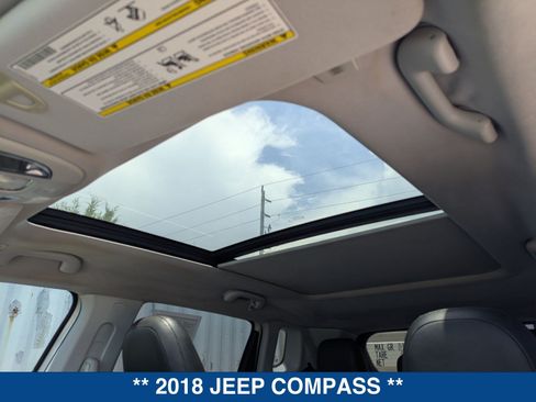 Used 2018 Jeep Compass Limited AWD/4WD image 22