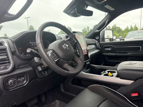 Used 2026 RAM 3500 Laramie AWD/4WD image 13