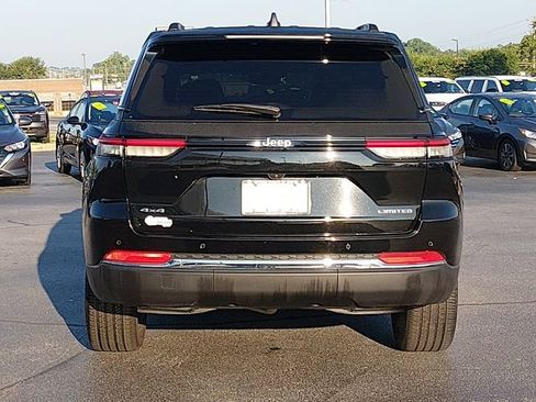 Used 2024 Jeep Grand Cherokee Limited AWD/4WD image 4