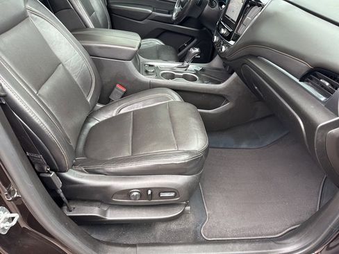 Certified 2018 Chevrolet Traverse Premier image 52
