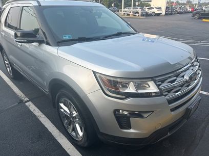 Used 2018 Ford Explorer XLT w/ Equipment Group 201A