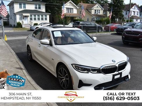 Used 2018 BMW 330e 330e iPerformance w/ Premium Package image 4