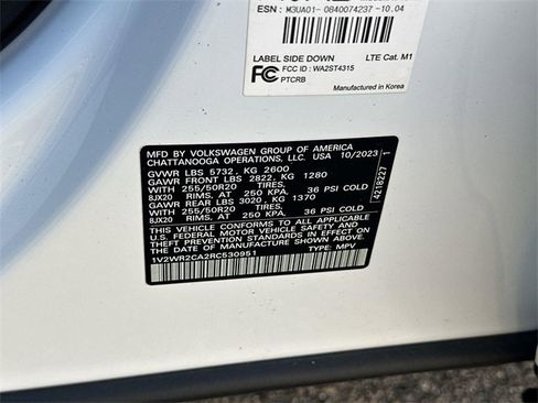 Used 2024 Volkswagen Atlas SE image 32