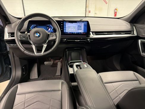 Certified 2025 BMW X2 xDrive28i image 16