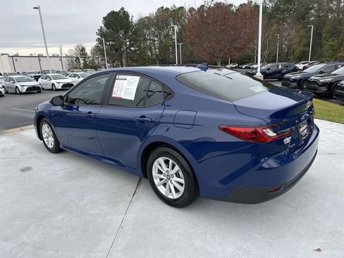 Certified 2025 Toyota Camry LE image 8