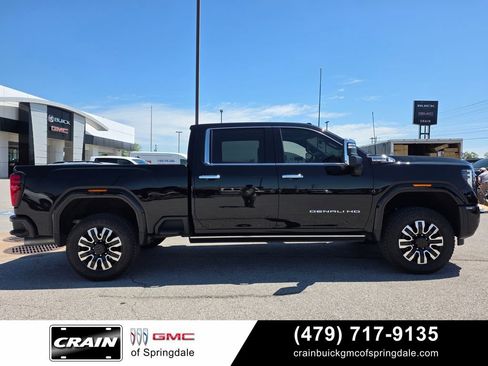 Used 2024 GMC Sierra 2500 Denali w/ Denali Reserve Package AWD/4WD image 9