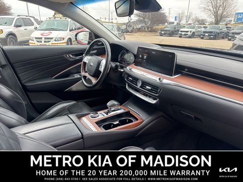 Used 2020 Kia K900 Luxury w/ VIP Package AWD/4WD image 40