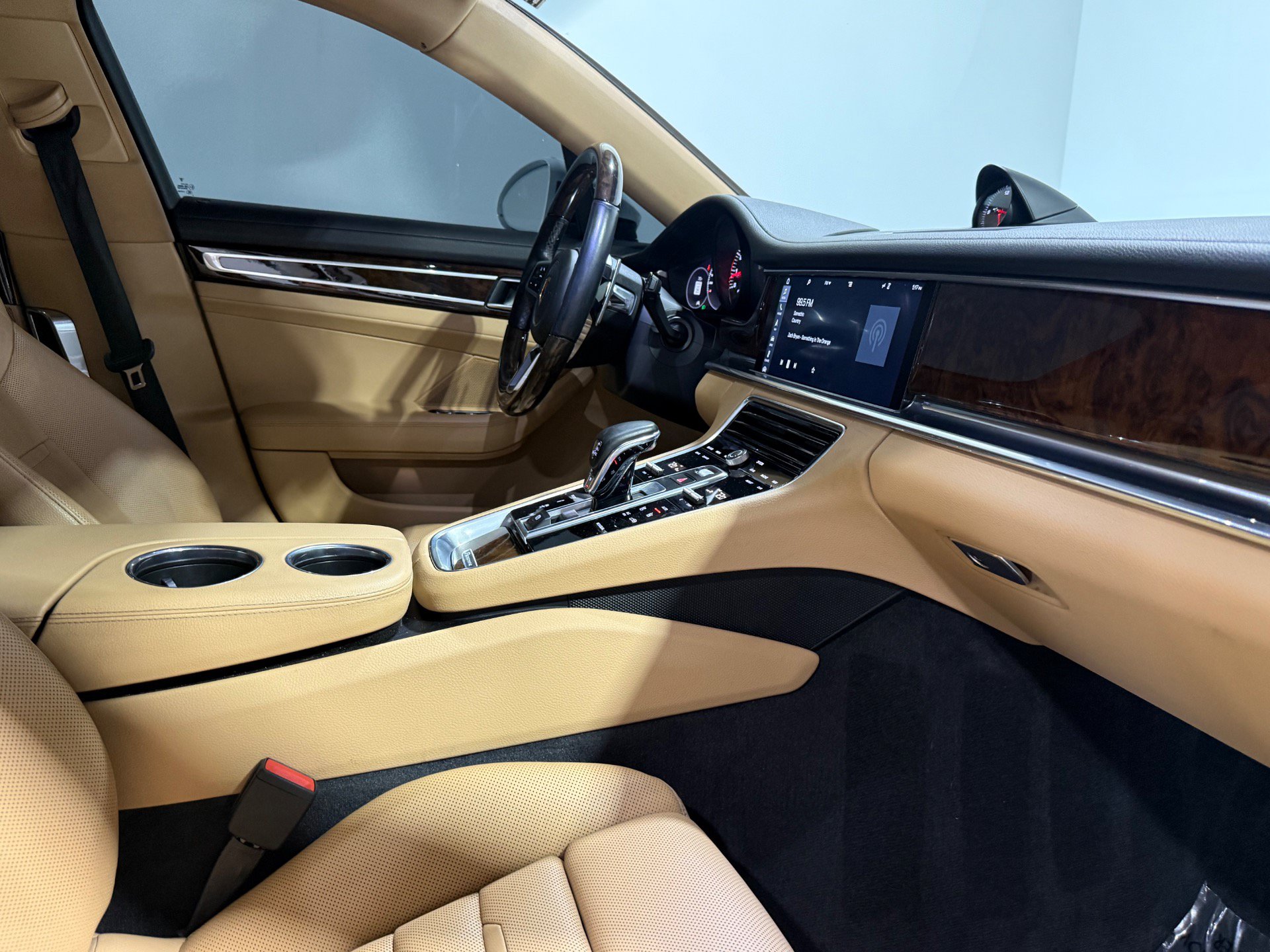 Used 2017 Porsche Panamera 4S AWD/4WD image 49