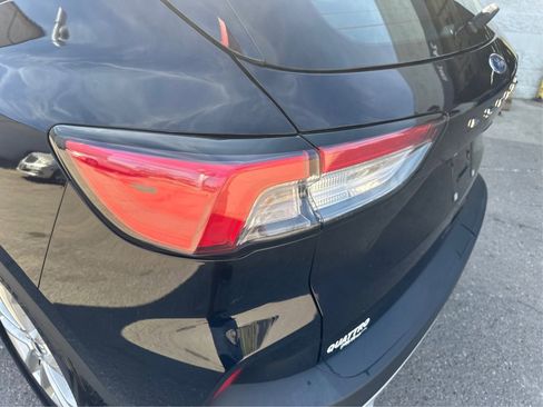 Used 2021 Ford Escape S image 22