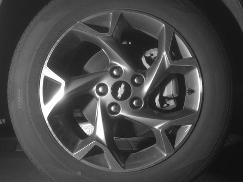 Used 2025 Chevrolet Trax LT w/ LT Convenience Package image 13