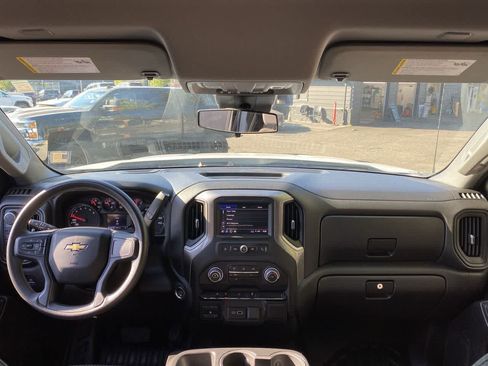 Used 2024 Chevrolet Silverado 1500 W/T w/ Trailering Package AWD/4WD image 12