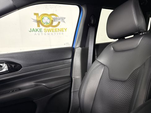 New 2026 Jeep Compass Latitude image 28