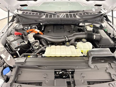 Used 2022 Ford F150 Lariat w/ Equipment Group 501A Mid AWD/4WD image 29