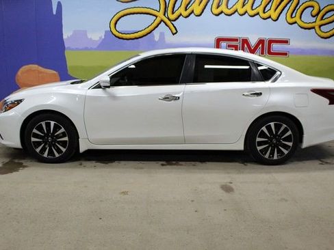 Used 2018 Nissan Altima 2.5 SL FWD image 7