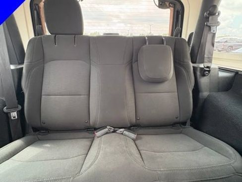 Used 2018 Jeep Wrangler Sport w/ Quick Order Package 24S AWD/4WD image 32