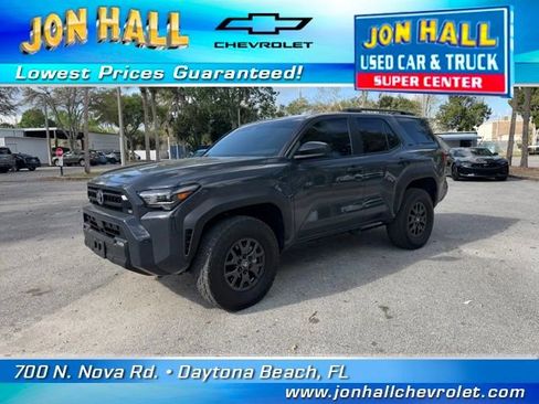 Used 2025 Toyota 4Runner SR5 image 2