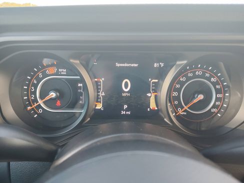 New 2025 Jeep Wrangler Unlimited Rubicon w/ Convenience Group AWD/4WD image 16
