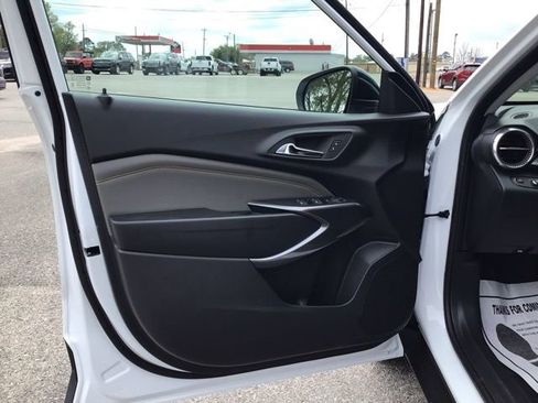 New 2026 Chevrolet Trax ACTIV w/ Sunroof Package image 9