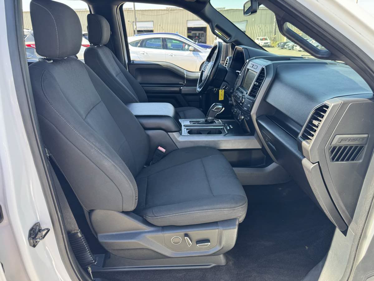 Used 2018 Ford F150 XLT w/ Equipment Group 302A Luxury AWD/4WD image 14