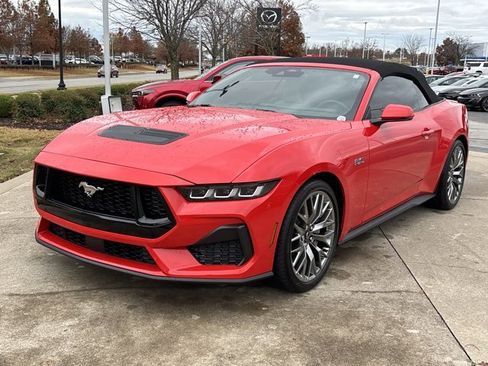 Used 2024 Ford Mustang GT Premium image 10