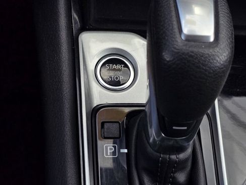 Used 2024 Nissan Altima 2.5 SV FWD image 29