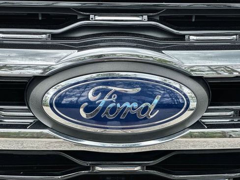 Used 2024 Ford Expedition Limited RWD image 32