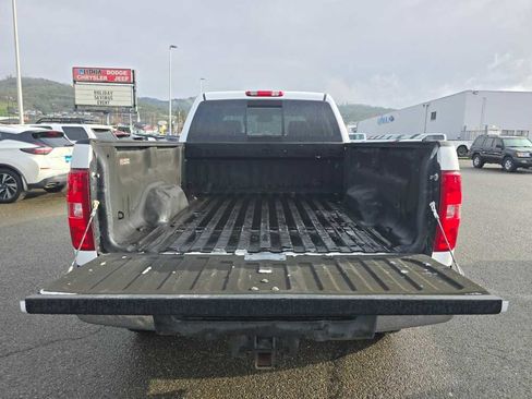 Used 2011 Chevrolet Silverado 3500 LTZ image 19
