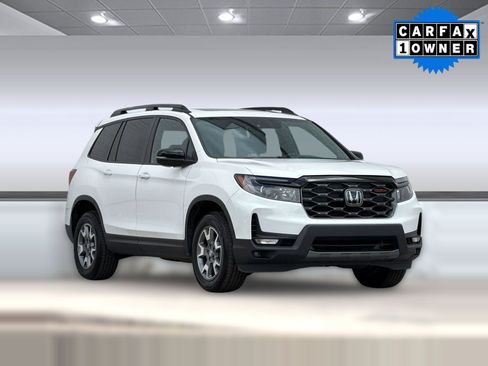 Used 2023 Honda Passport TrailSport image 7