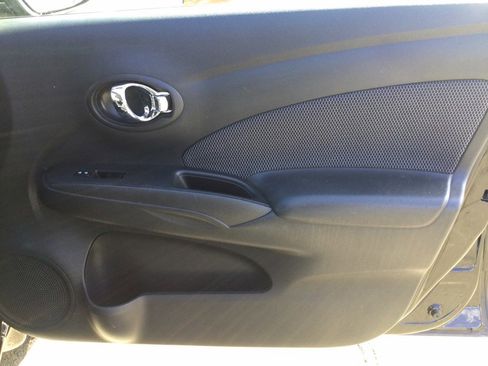 Used 2015 Nissan Versa w/ SL Tech Package FWD image 15