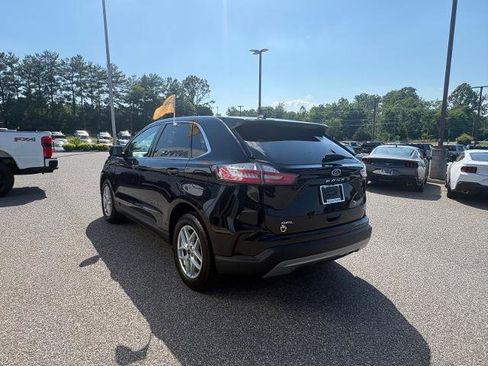 Certified 2024 Ford Edge SEL w/ Convenience Package AWD/4WD image 5