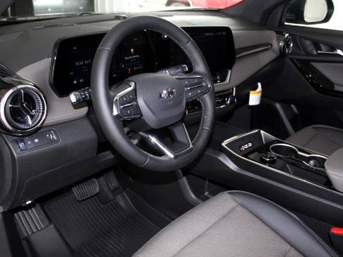 New 2026 Chevrolet Equinox LT w/ Convenience Package II image 11