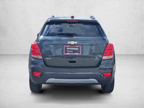 Used 2020 Chevrolet Trax LT w/ Driver Confidence Package image 7