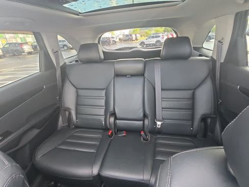 Used 2019 Kia Sorento EX FWD image 48