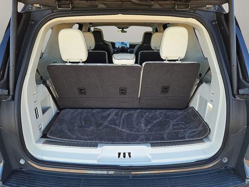 Used 2023 Lincoln Navigator Black Label image 12