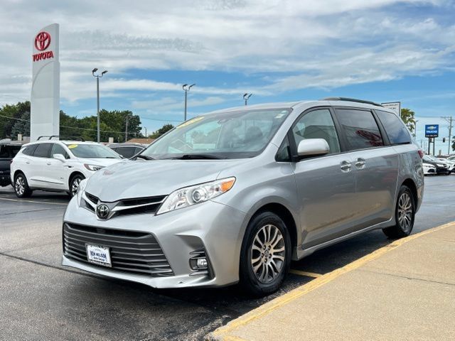 Used 2020 Toyota Sienna XLE FWD image 7