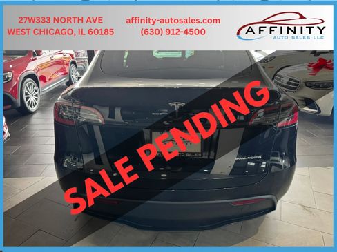 Used 2024 Tesla Model Y Long Range AWD/4WD image 4
