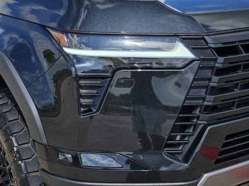 Used 2024 Lexus GX 550 image 10