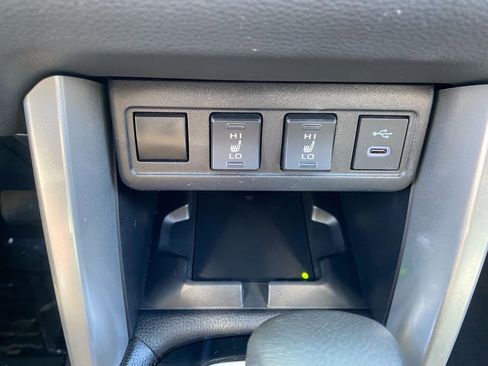 Used 2024 Toyota Corolla Cross XLE w/ Convenience Package image 26