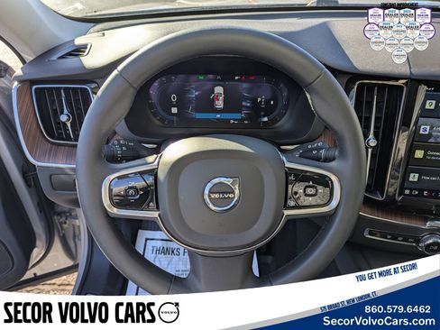 Certified 2023 Volvo XC60 B5 Plus image 13